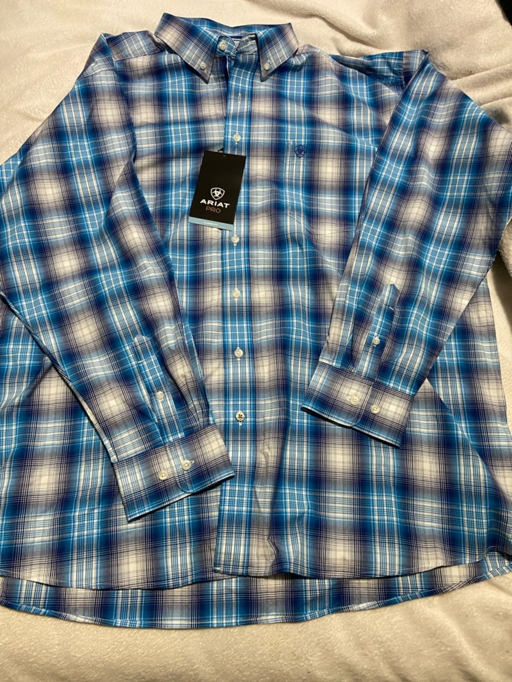 Ariat Blue and White Plaid Long-Sleeve Button-Down Shirt
